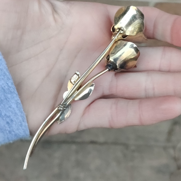 🌹 Vintage 1940s Coro Pegasus Large Roses Brooch - Picture 2 of 6